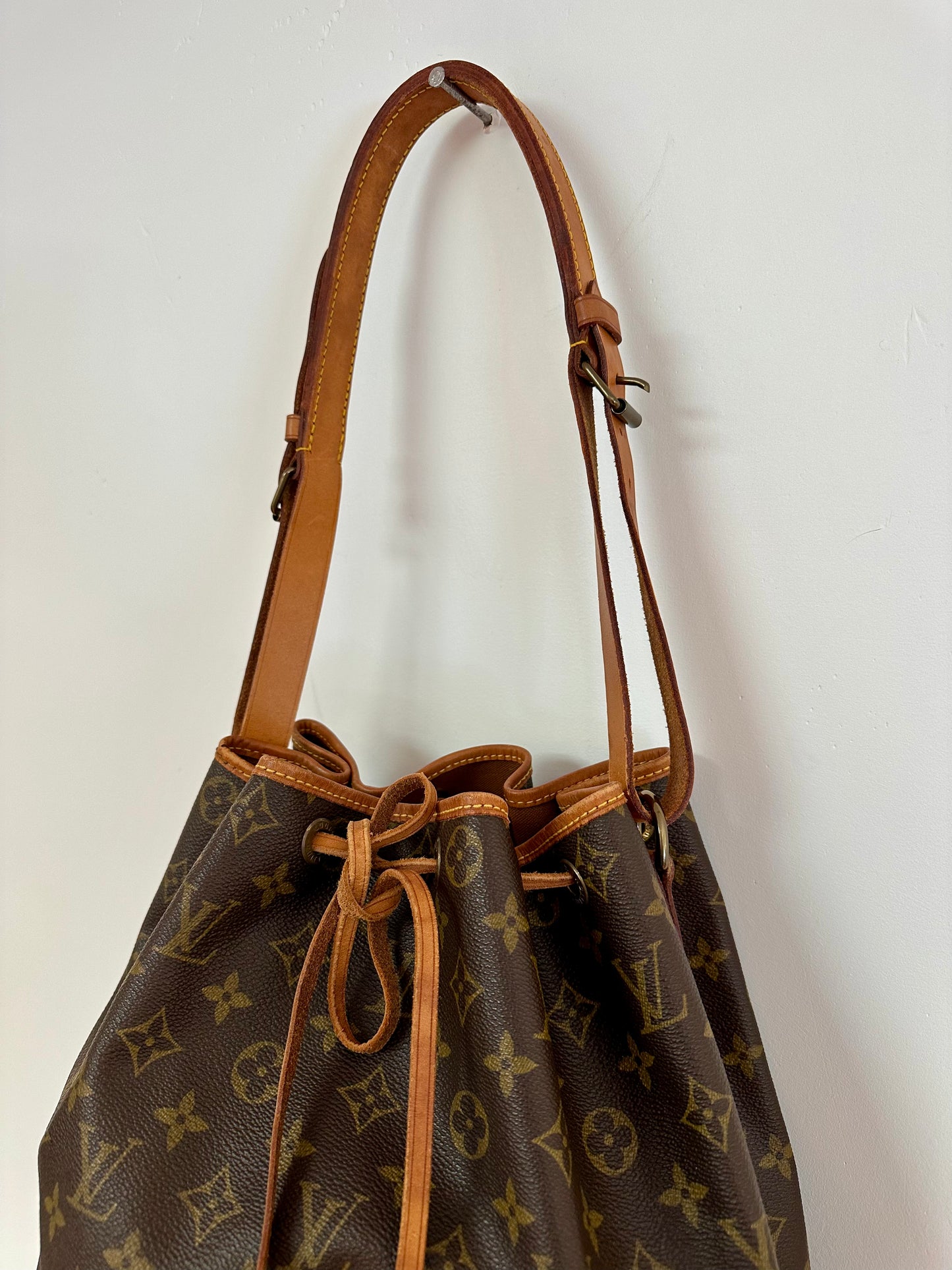 Louis Vuitton Noe Bucket Bag