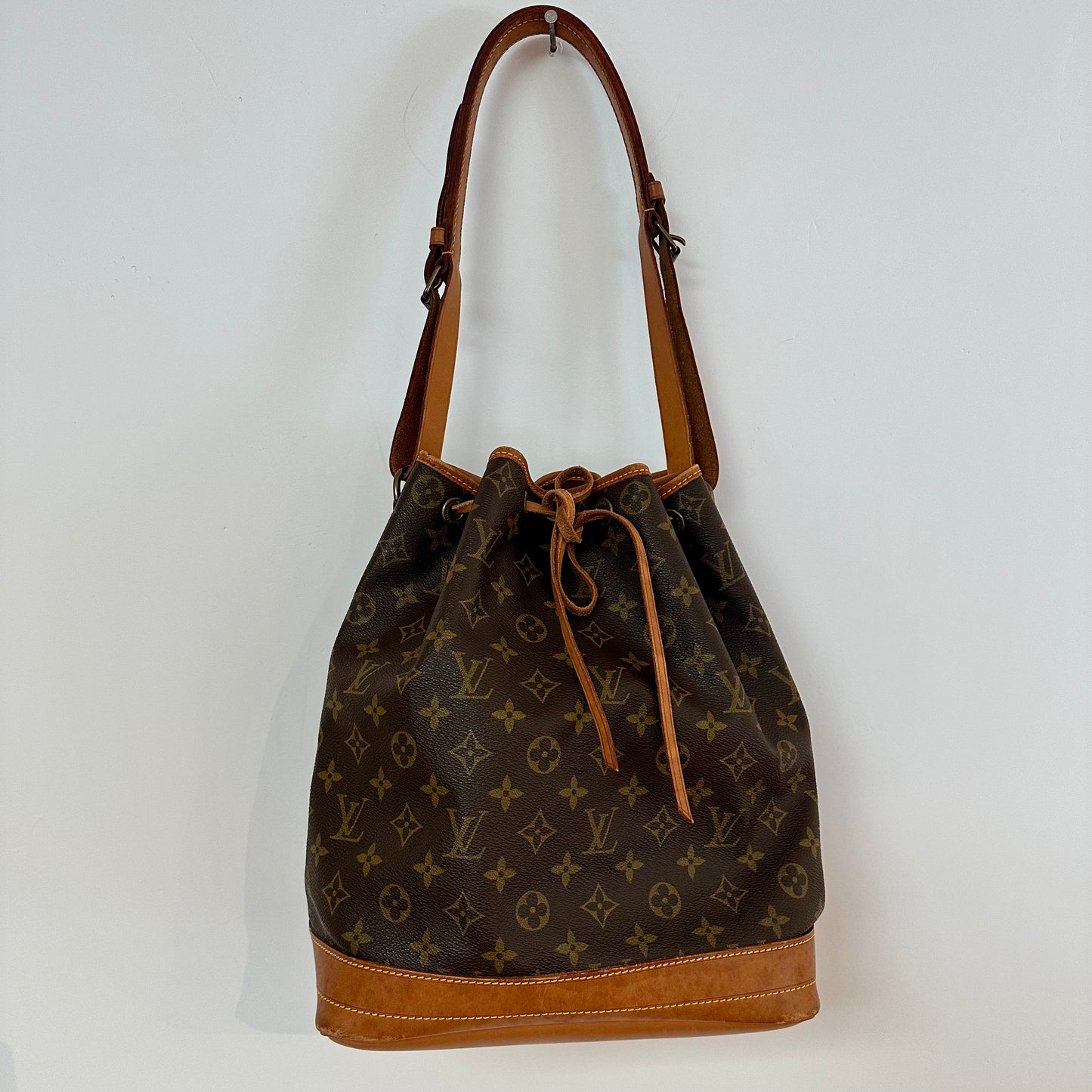 Louis Vuitton Noe Bucket Bag
