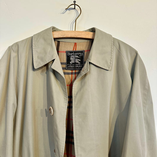 Burberry Trench 2
