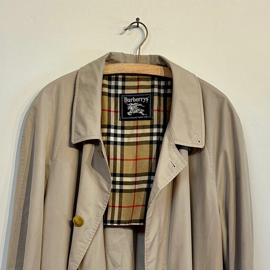 Burberry Trench 1