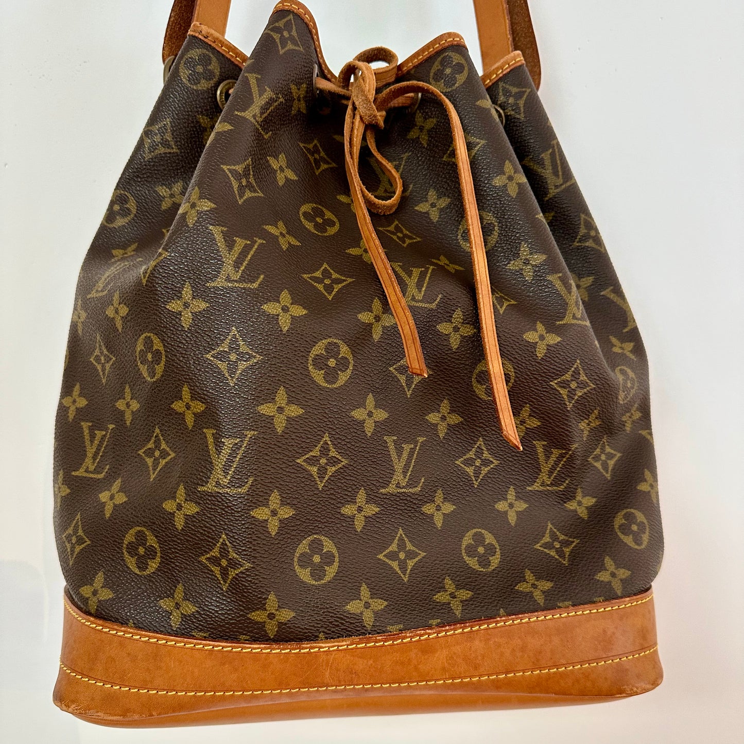 Louis Vuitton Noe Bucket Bag